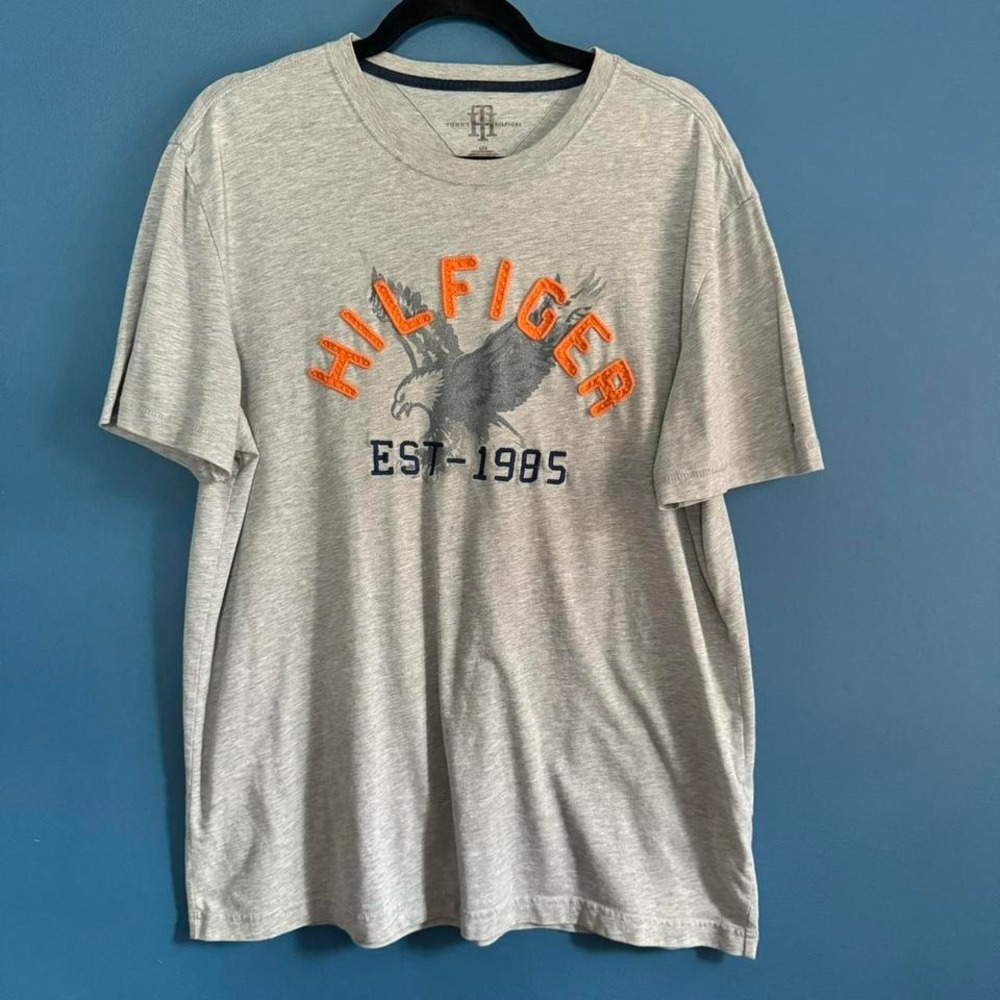 Y2K Tommy Hilfiger T Shirt men's Size Large Gray‎ Orange Eagle Retro 2000s Tee